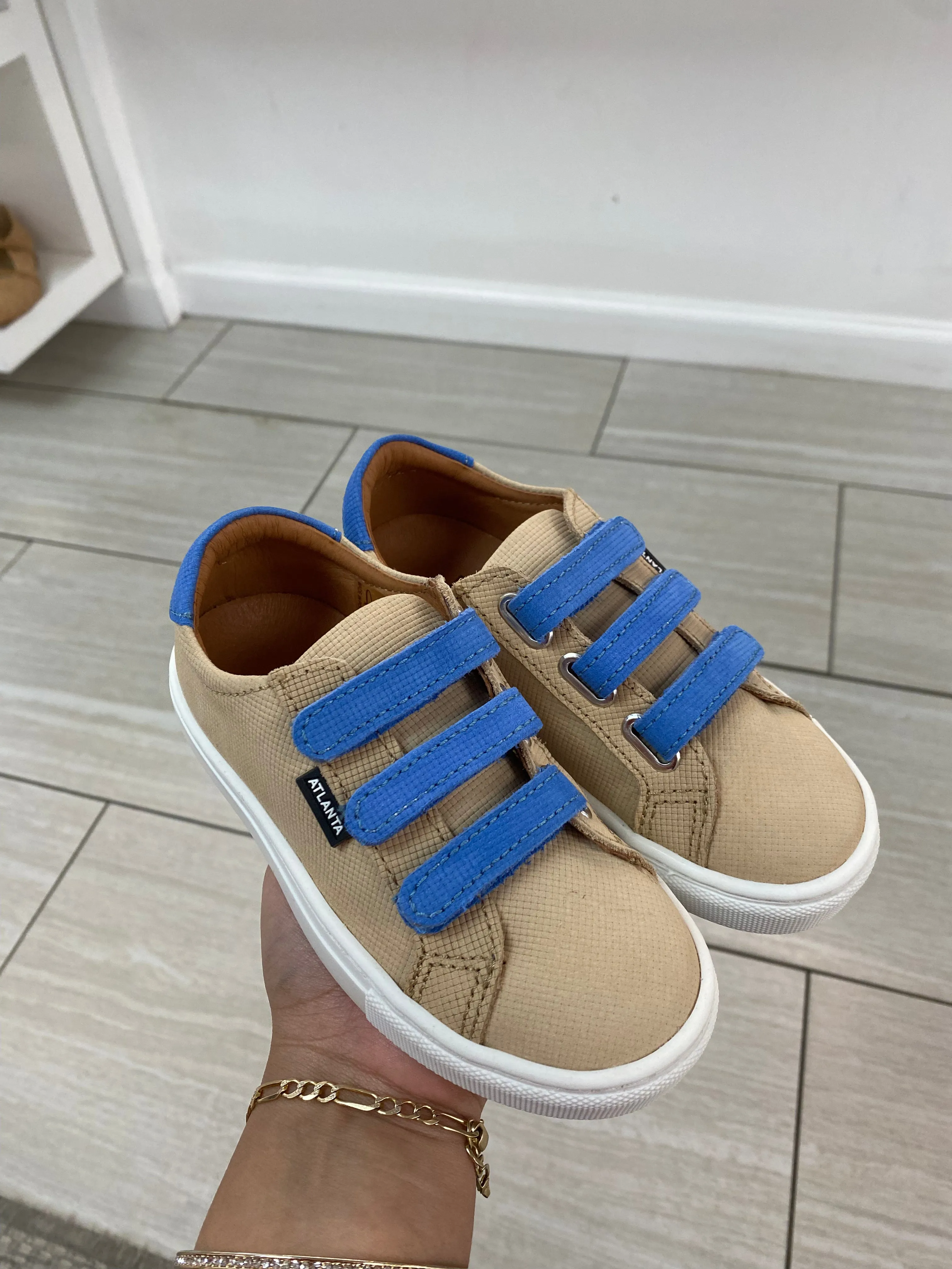 Atlanta Mocassin Tan And Blue Textured Velcro Sneaker