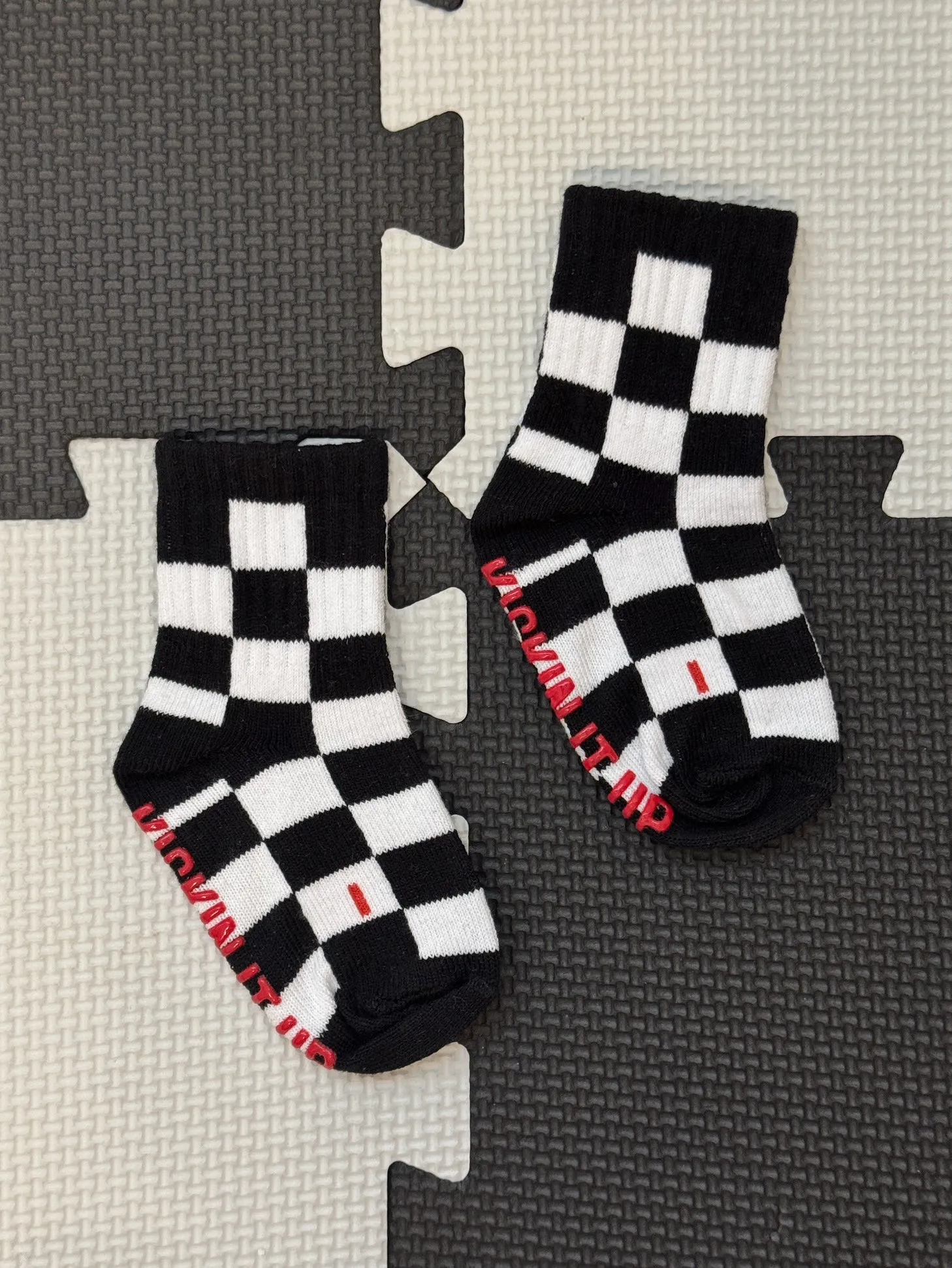 Black   White Checker