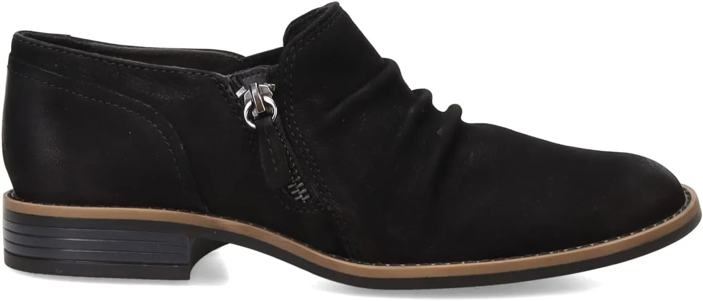 Clarks Women's Camzin Pace Oxford