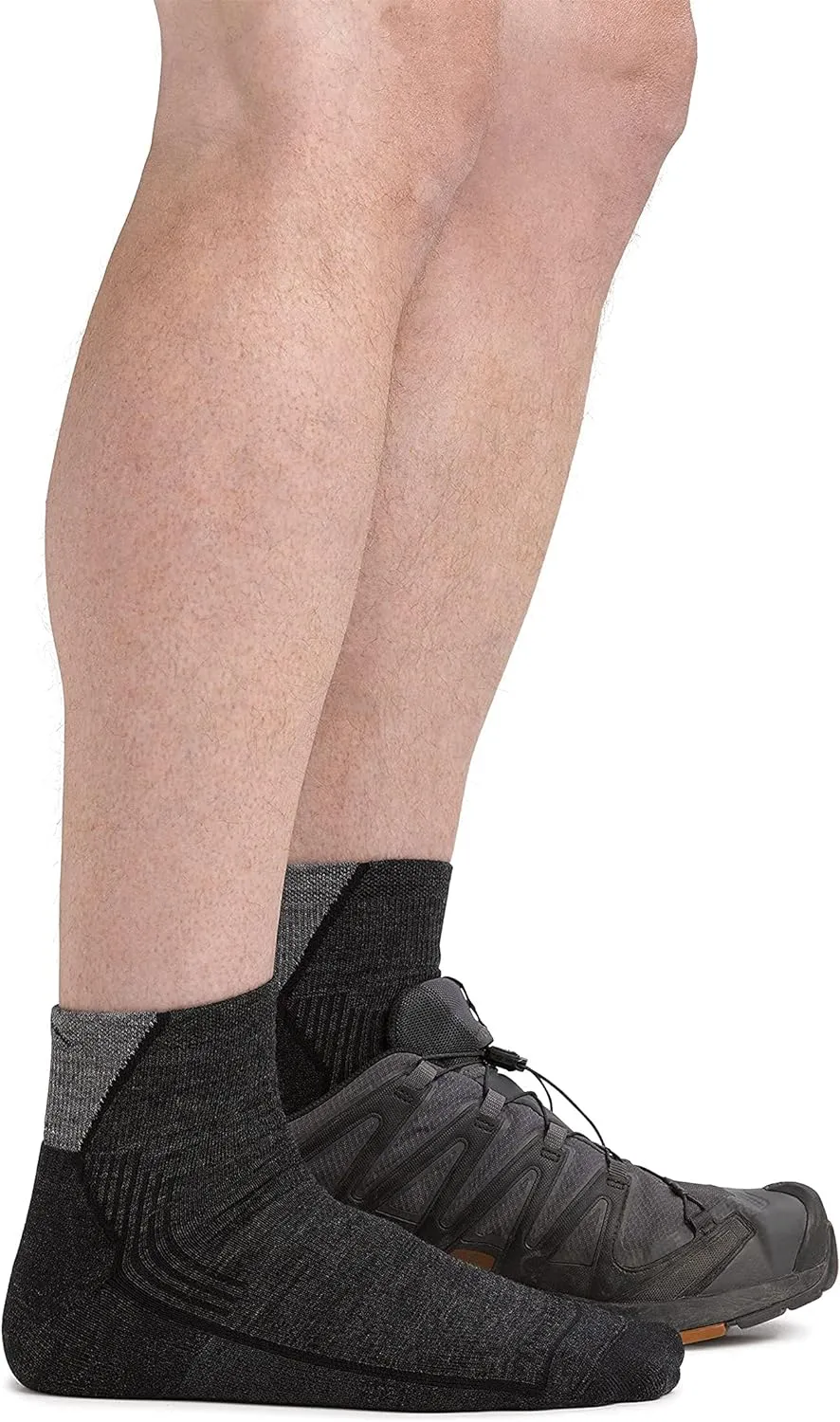 Darn Tough (Style 1959) Men's Hiker Quarter Midweight with Cushion Hiking Sock
