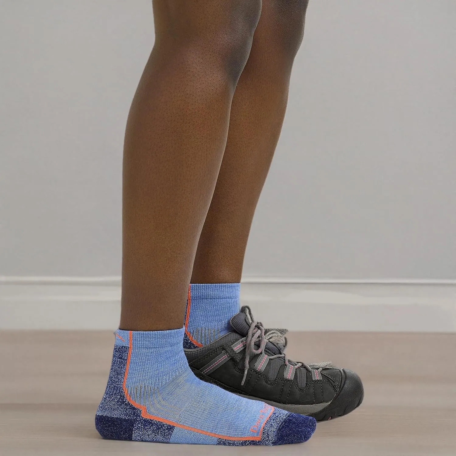 DARN TOUGH Women's Hiker Hike/Trek Sock (Style 1958)