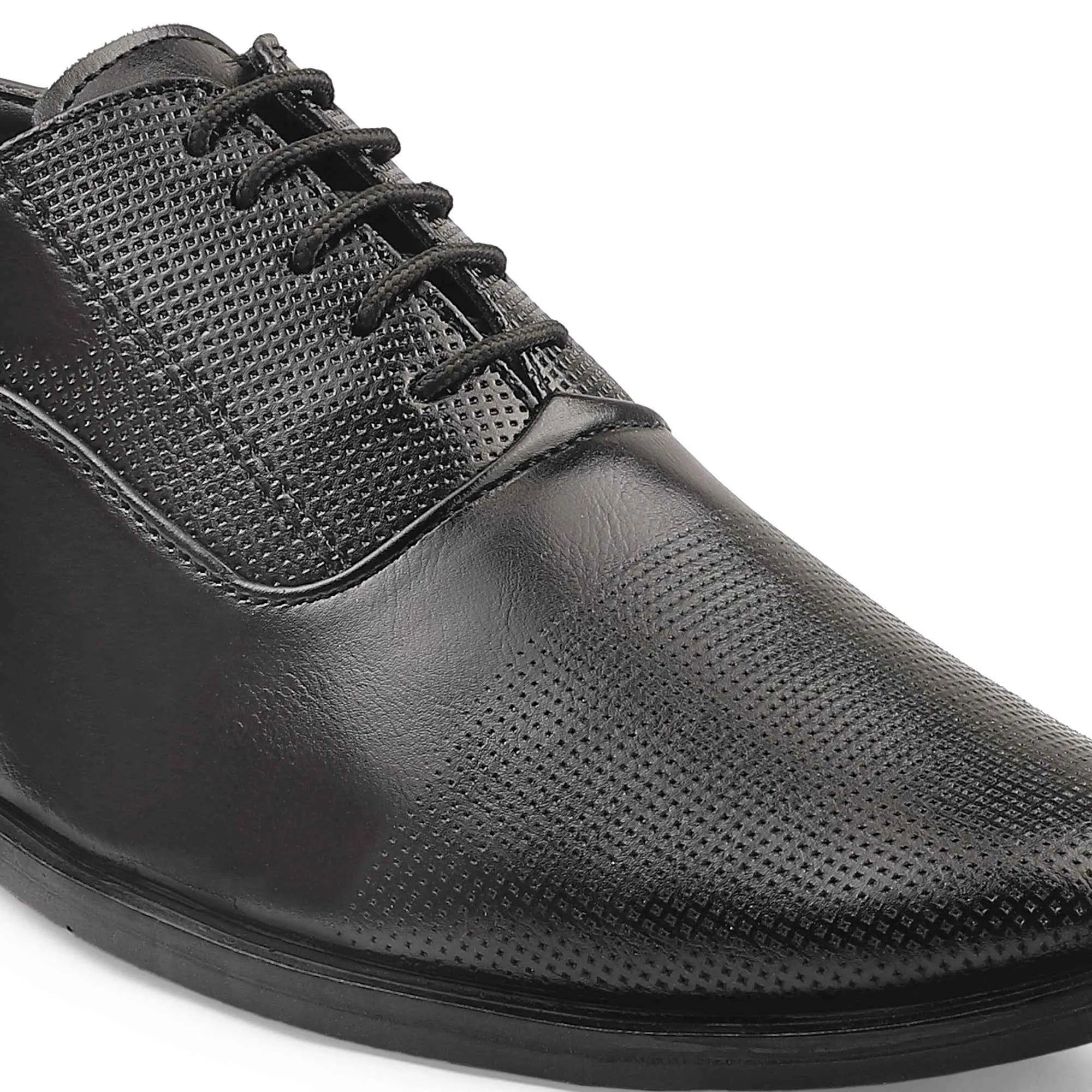 Dusk N Dazzling Black Oxford Shoes For Men
