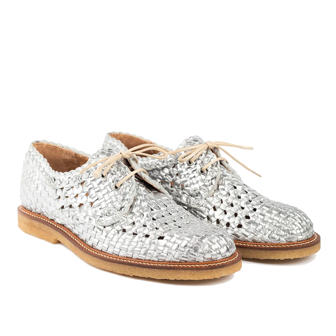Hand-braided Lace-up shoe