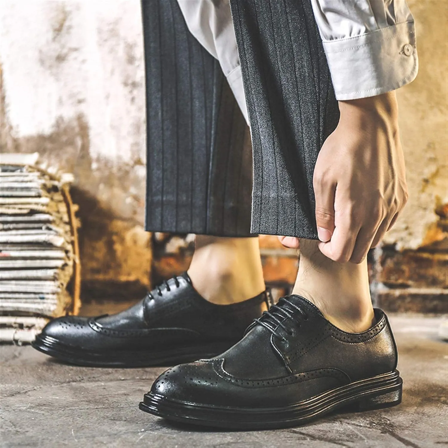 HOOENG Oxford Shoes for Men Lace Up Brogue Embossed Wing Tip Round Burnished Toe Vegan Leather Resistant Non Slip Rubber Sole Prom