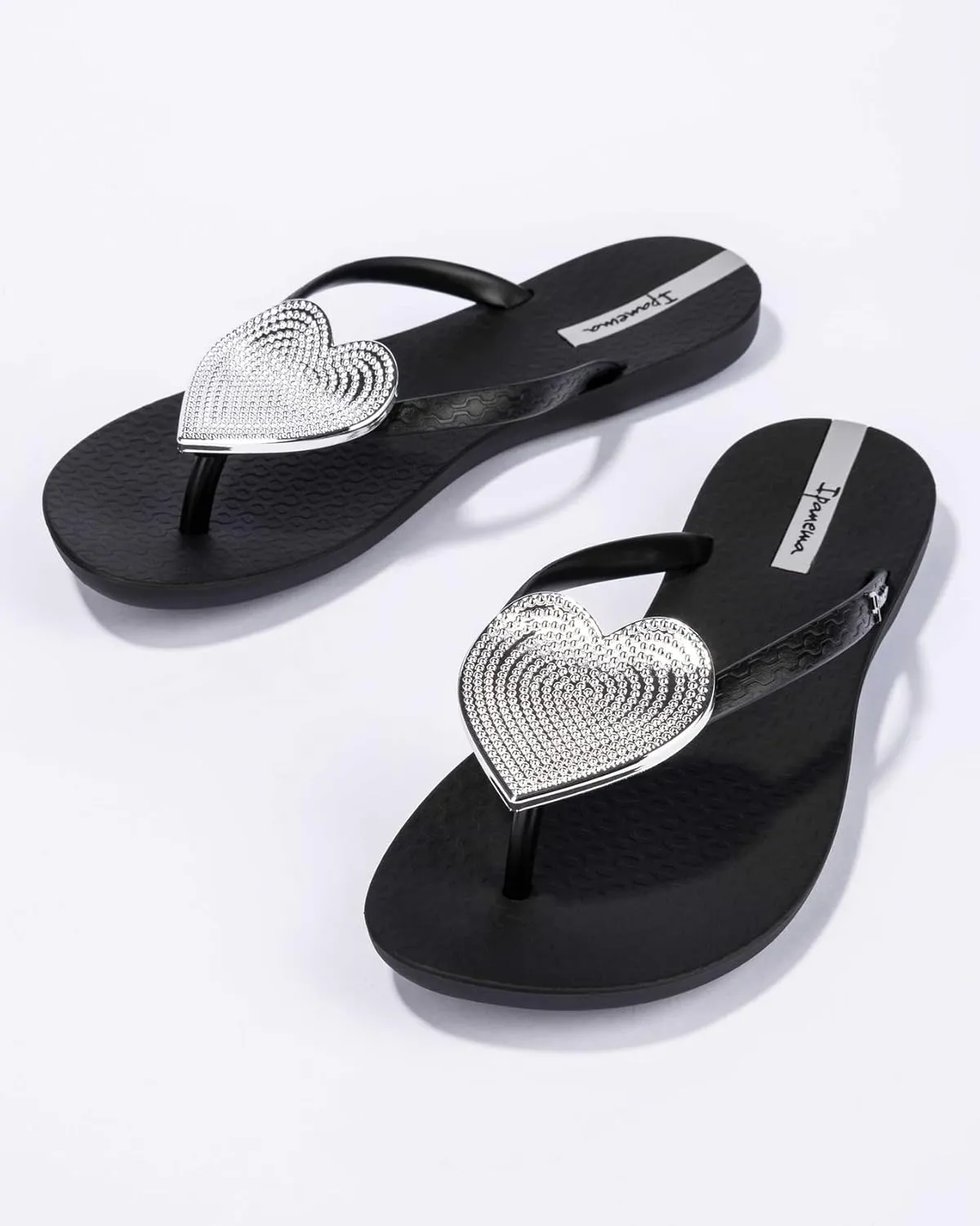 Ipanema Women's Wave Heart Flip Flop