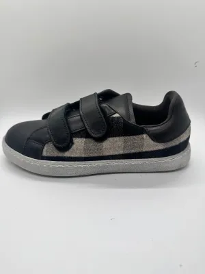 LMDI Black Velcro Sneaker