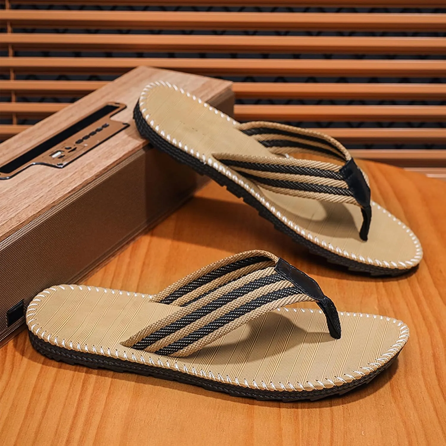 Men's Flip Flop Beach Sandals,Non Slip Comfortable Slippers Women's T-clip Sandals Suitable for Outdoor/Indoor/Travel Brown
