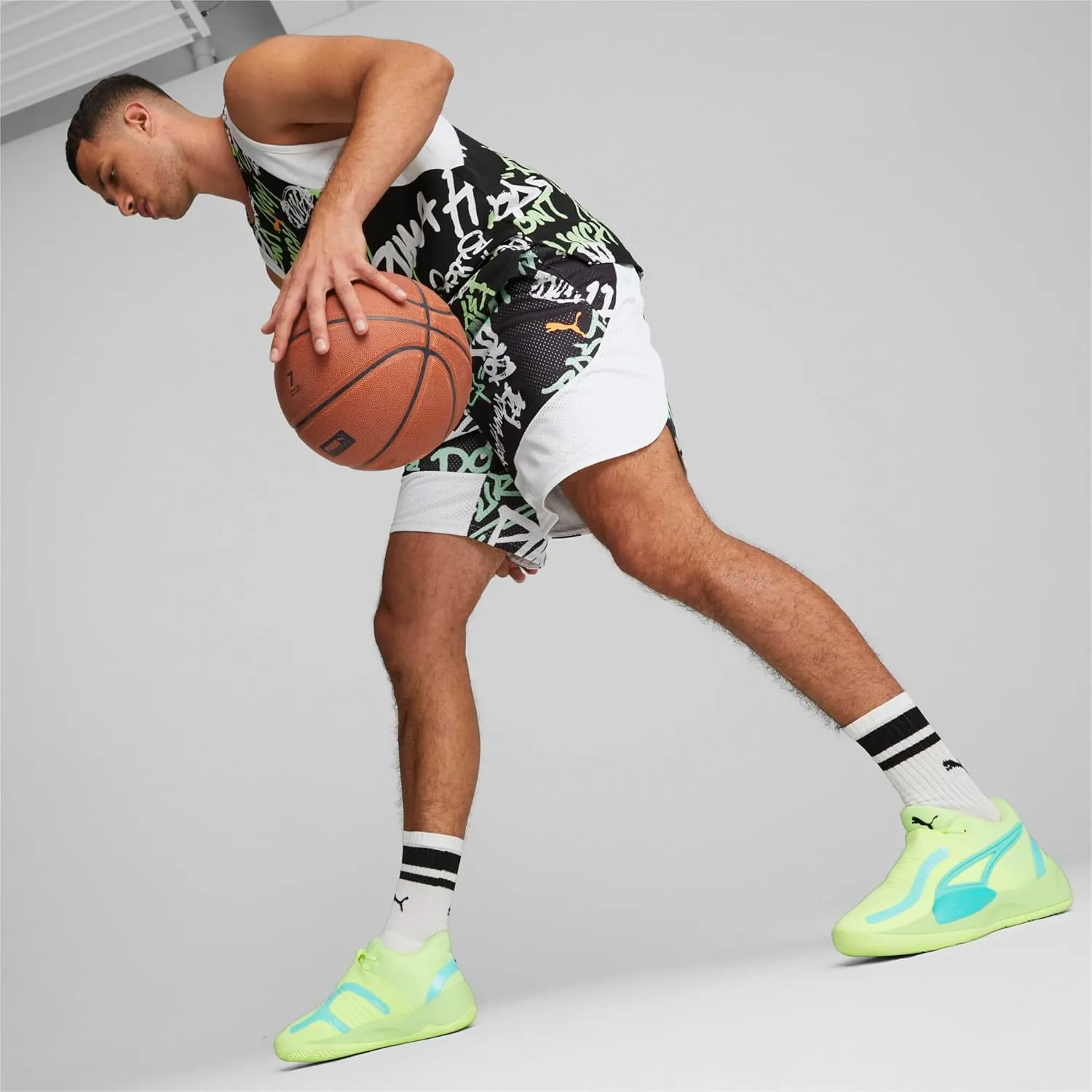 PUMA Men's Basketball Shoe