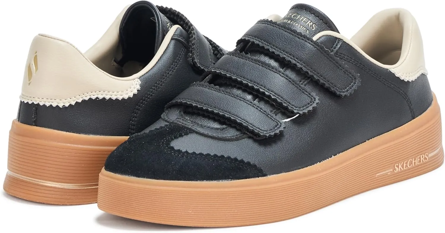 Skechers Women's Hiland-Perfect Trio Sneaker
