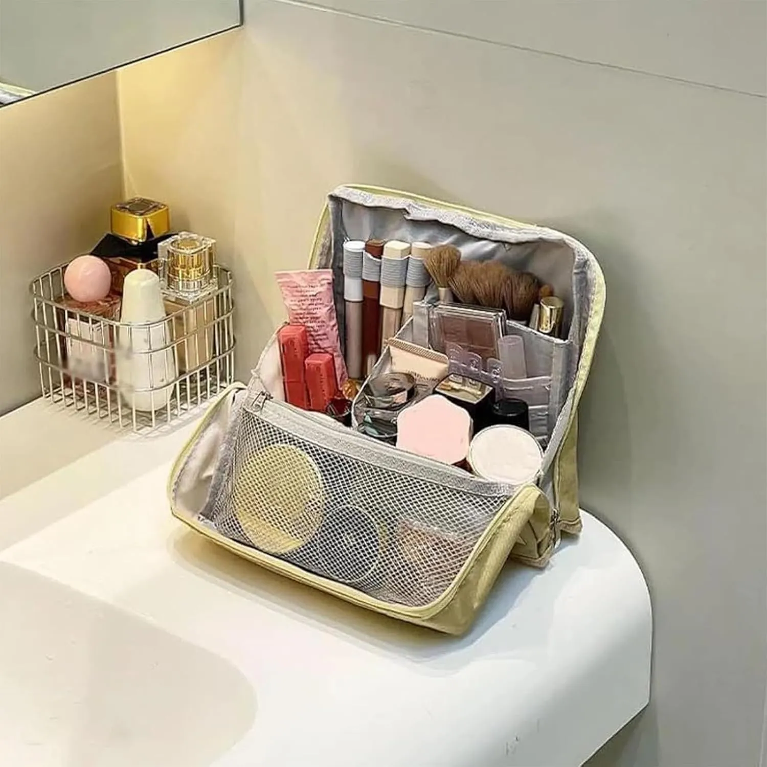 Standing Makeup Bag – Portable, Large Capacity, Multi-purpose Large Capacity Oxford Cloth Standing Makeup Bag (1 Black)