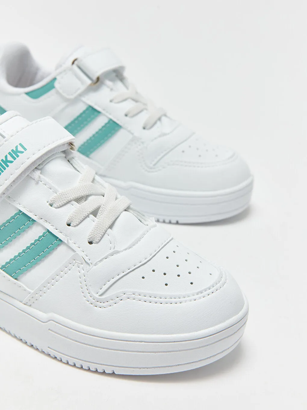 Velcro Girls' Sports Shoes